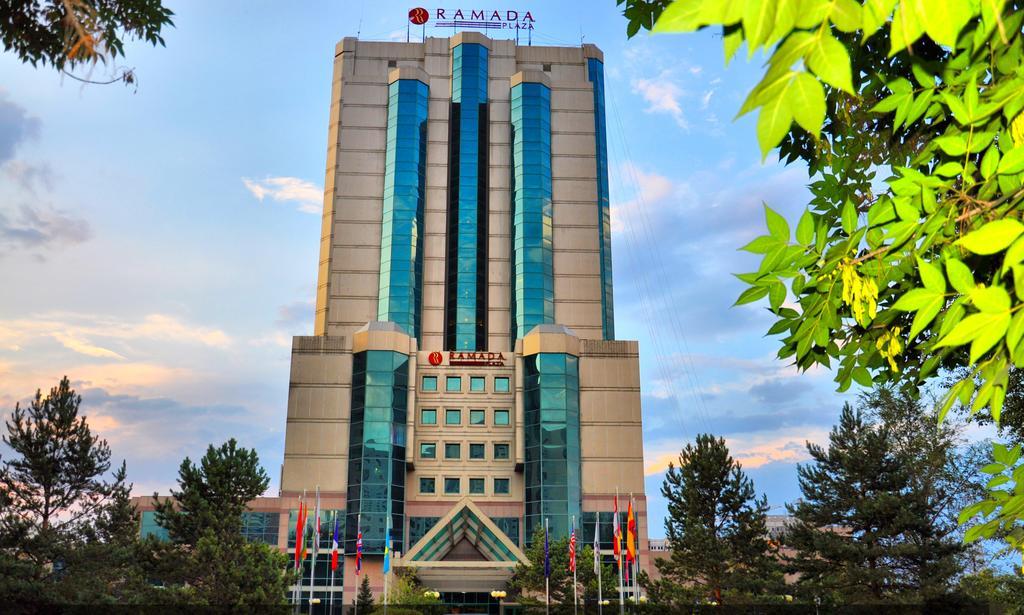 Ramada Plaza Astana Hotel Kültér fotó