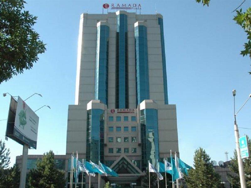 Ramada Plaza Astana Hotel Kültér fotó